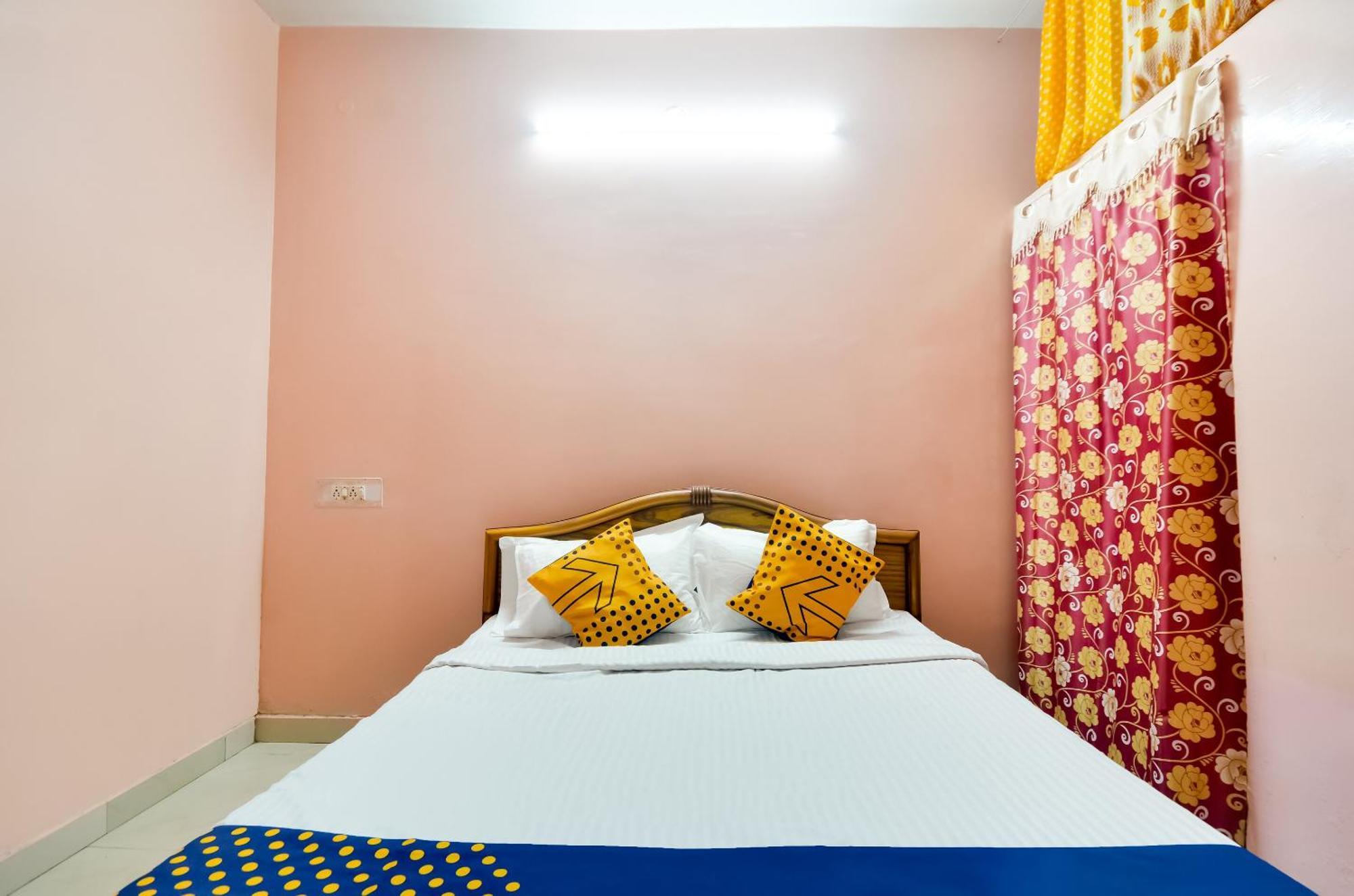 Hotel O Sri Murugan Lodge Coimbatore Extérieur photo
